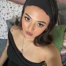 Kathryn Serna's Instagram, Twitter & Facebook