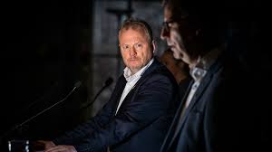 Lørdag ettermiddag møtte oslos byrådsleder raymond johansen pressen etter at regjeringen innførte strenge koronatiltak i ti. Raymond Johansen Orienterer Om Situasjonen I Oslo Nrk Oslo Og Viken Lokale Nyheter Tv Og Radio