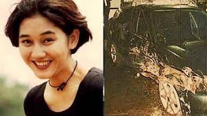 Dirinya merupakan legenda penyanyi indonesia yang terus dikenang masyarakat hingga kini. Kondisi Terkini Mobil Nike Ardilla Saat Kecelakaan Yang Merenggut Nyawanya Usang Tak Bisa Jalan Tribun Style Line Today