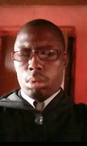 I've got a new password: MickeyMinniePlutoHueyLouieDeweyDonaldGoofyLondon…  The bank told me my password had to be at least eight characters long and  include one capital.