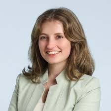 Laura Egli's Instagram, Twitter & Facebook