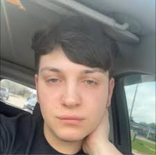 Nicki Minaj fans call out Cardi B after she claimed to be the FIRST female  rapper