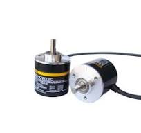 New 1PC E6C2-CWZ6C 2000P/R E6C2CWZ6C Omron Rotary Encoder