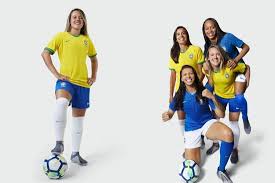 Ela criou a chamada seleção brasileira feminina permanente. Veja O Uniforme Feito Exclusivamente Para Selecao Feminina Pela 1Âª Vez