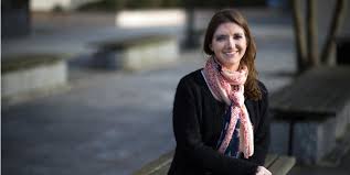 Последние твиты от aurore bergé (@auroreberge). Mariage Snippeuse Et Stallone 5 Infos Sur Aurore Berge La Deputee Attaquee Sur Sa Tenue