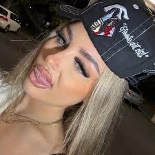 still that girl 🫀