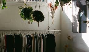 Tombolo founders mike and chris beg to differ. 6 Best Blank T Shirt Brands And Suppliers Everpress