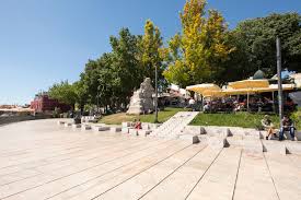 Time required to visit miradouro de santa catarina: Diretorio De Contactos