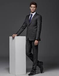 Este oxford está hecho a mano con cuero de vaca gris. Traje Slim Fit Cuadros Color Gris Hombre Roberto Verino