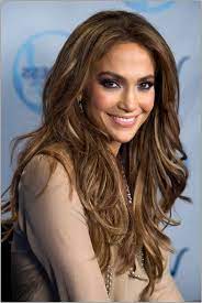 Jennifer Lopez In Sac Rengi Sac Boyasi Ve Numarasi Nedir Kizlara Moda Jennifer Lopez Hair Jlo Hair Jennifer Lopez Hair Color