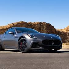 Mack Hogan Former Reviews Editor