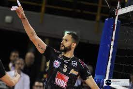 La società cucine lube civitanova rende note, in un comunicato stampa, le condizioni del capitano stankovic e dello schiacciatore juantorena Worldofvolley Ita M Lube Close To Extending With Sokolov And Christenson Juantorena Chooses To Stay