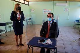 Así las cosas, bogotá no tendría clases presenciales en colegio públicos y privados en lo que resta del 2020 debido a la evolución de la pandemia del coronavirus. La Tercera On Twitter Raul Figueroa Ministro De Educacion Puedo Decir Con Total Seguridad Que Terminada La Cuarentena Los Colegios Y Jardines Infantiles Vuelven A Clases Presenciales Https T Co Awdcbahnqy Https T Co Ubwxom6xzr