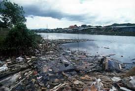 Akhirnya tanah tebing akan runtuh dan membentuk satu mendapan di dasar sungai. Airku Air Malaysia