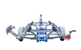 Denne hengeren passer for båter opp til 16 fot og med vekt inntil 566 kg. Norsk Tilhengersenter Forklarer Forskjellen Pa Tilhenger Med Og Uten Brems