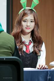 Pin By Sanatozaki On From Reddit Twice Tzuyu Twice Red Velvet Irene
