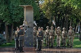 Сьогодні день пам'яті захисників україни, які загинули в боротьбі за незалежність, суверенітет і територіальну цілісність україни. Den Pam Yati Zahisnikiv Ukrayini Vikipediya