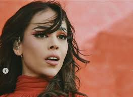 Eric Clapton, famoso por antivacunas, tiene COVID ¿Cómo está su salud?