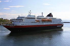 Hurtigruten (norwegian costal steamer) is a voyage along the norwegian coast from bergen to kirkenes. Hurtigruten Postschiffreise Alle Reisetermine 2021 2022 Und 2023