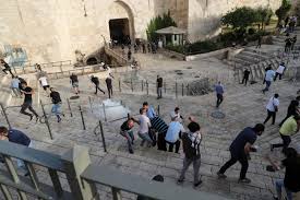 Israel llevó a cabo cientos de ataques aéreos contra la franja de gaza hasta las primeras horas del miércoles en medio de las tensiones, el primer ministro israelí, benjamín netanyahu, se dirigió a la. 8tys0ea95kugm