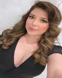 Kari Gallegos's Instagram, Twitter & Facebook