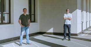 Лишь изредка он проводил время с дедушкой, бывшим сотрудником на «гребном канале», поэтому они гуляли по берегу дона, жарили шашлыки и занимались рыбалкой. Yqqix78hfneoom