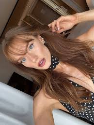 MEG (@meganjupp) • Instagram photos and videos