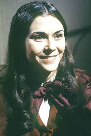 Same room, different décor