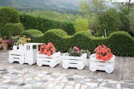Deko Zug Selber Machen Schone Gartendekoration Diy Gartendekoration Paletten Garten Gartendekoration