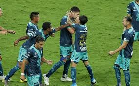 Comparte esta noticia santiago ormeño, procedente del puebla, no llenó el ojo de tomás boy. Santiago Ormeno Scores A Great Goal And Makes A Controversial Celebration Video World Today News