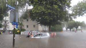 Check spelling or type a new query. Unwetter In Nrw Warnung Vor Gewitter Und Starkregen Fur Sonntagabend Nrw