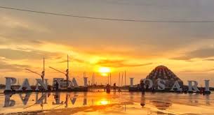 Check spelling or type a new query. Pantai Losari Htm Rute Foto Ulasan Pengunjung