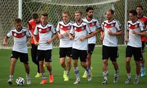 Weitere ideen zu deutschland weltmeister, weltmeister 2014, deutsche nationalmannschaft. Why Germany Will Win World Cup 2014 Five Reasons Why Die Nationalmannschaft Can Beat Argentina