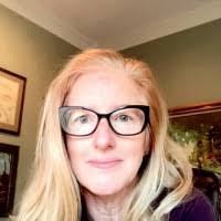 Leslie Tucci's Instagram, Twitter & Facebook