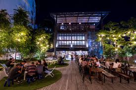 Restoran ini tersenarai sebagai salah satu daripada tempat makan menarik di melaka kerana ia menawarkan konsep yang lain daripada yang lain. 15 Tempat Makan Menarik Di Ampang Berpatutan Dan Meliurkan Anda Ammboi