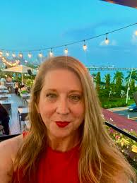 Hi all! I just wanted to introduce myself and share a photo I took. We just  arrived and are looking forward to a year in paradise. Mark & Cindy.