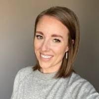 Leslie Weiler's Instagram, Twitter & Facebook