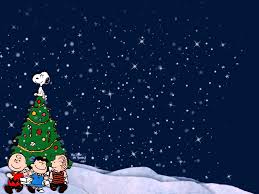 If you have some charlie brown or snoopy toys just place them next to it and you will have your beautiful christmas decoration.and after you come home, you and you family. Snoopy Wallpapers Weihnachten Wallpaper Cave