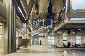 Il s'agit d'une institution bicentenaire, de capital privé lors de sa création le 18 janvier 1800 sous le consulat. Banque De France Paris Moatti Riviere