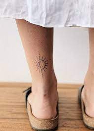Small Tattoo On Thigh Tiny Tattoo Design For Woman Simple Small Tattoo Ideas For Girls Unique Tiny Tattoo Tiny Tatto Tattoos Pattern Tattoo Elegant Tattoos