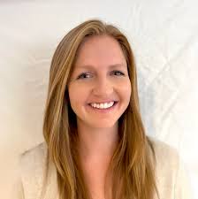 Rachael Sutton's Instagram, Twitter & Facebook