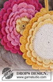 Channel a retro vibe in our floral pattern knit. Flower Power Drops 147 21 Free Crochet Patterns By Drops Design