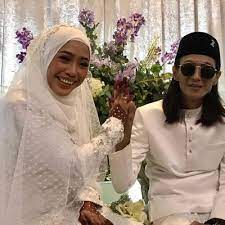 Jangan lupa like share dan subscribe untuk lebih banyak berita. Syukur Kahwin Sebelum Tempoh Pkp Zamani Slam Tidak Lagi Sendirian Kerana Ada Isteri Yang Menemani
