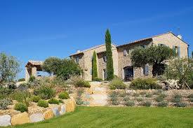 Luxury Real Estate In Gordes France Belle Maison Luxury Real Estate Tuscan Style Architecture Stone Cottage