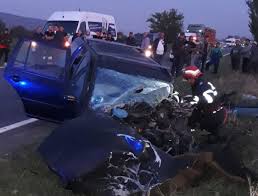 Pasagerii din microbuz sustin ca soferul vorbea la telefon si nu a fost atent in momentul in care a intrat in giratoriu. Accident Mortal In BacÄƒu Inaintea Impactului Nimicitor Victima IÈ™i Mutilase SoÈ›ia Cu Acid Ziar Info IaÈ™i Stiri Iasi