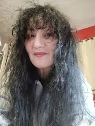 Introduction and photo sharing in a religious community