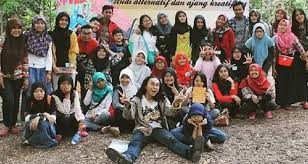 Maybe you would like to learn more about one of these? 9 Suka Duka Menjadi Mahasiswa Sastra Indonesia