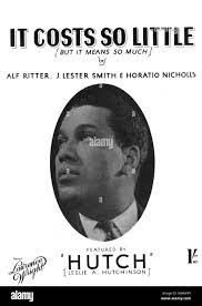 Leslie Iles's Instagram, Twitter & Facebook