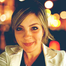 Alicia Larocque's Instagram, Twitter & Facebook