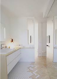 Lisere Blanc Planchers En Chevrons Maison Architecture D Interieur